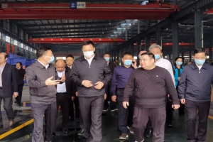 隨州市、區(qū)四大分管領(lǐng)導(dǎo)及市直機(jī)關(guān)負(fù)責(zé)人組織大型觀摩團(tuán)視察程力汽車集團(tuán)